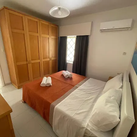 Spacious Bugibba Seafront Free Parking Free Wifi St Paul's Bay