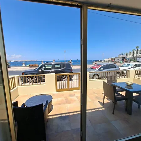 Spacious Bugibba Seafront Free Parking Free Wifi St. Paul's Bay
