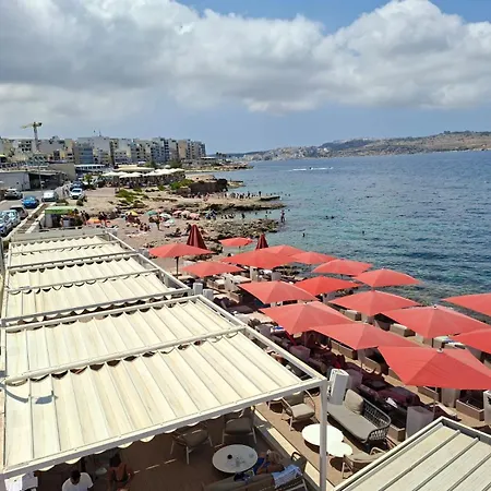 Spacious Bugibba Seafront Free Parking Free Wifi Apartment *