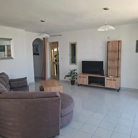 Spacious Bugibba Seafront Free Parking Free Wifi Daire *