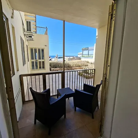 Spacious Bugibba Seafront Free Parking Free Wifi *
