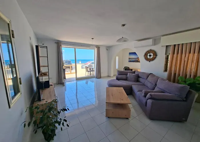 Spacious Bugibba Seafront Free Parking Free Wifi